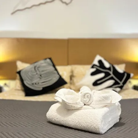 Luna E Surya Apartament Bari